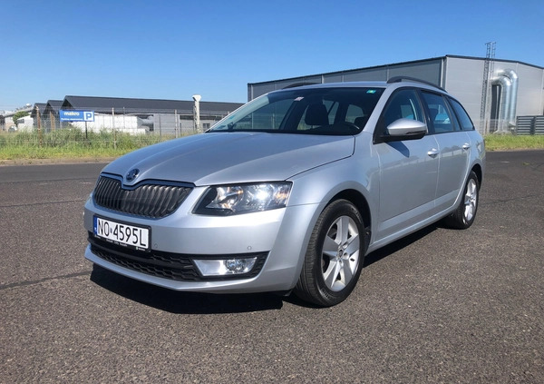 Skoda Octavia cena 36500 przebieg: 233600, rok produkcji 2015 z Koszalin małe 277